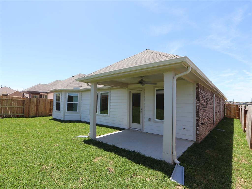 562 Bluebell Maiden Court, Magnolia, Texas image 18