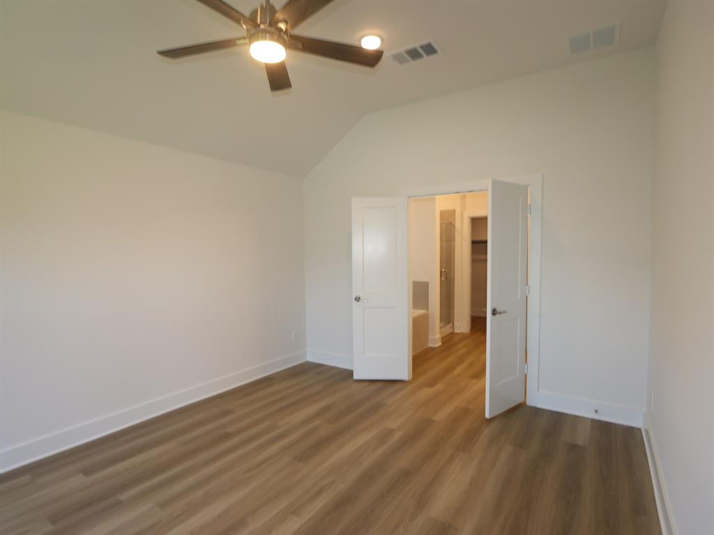 562 Bluebell Maiden Court, Magnolia, Texas image 9