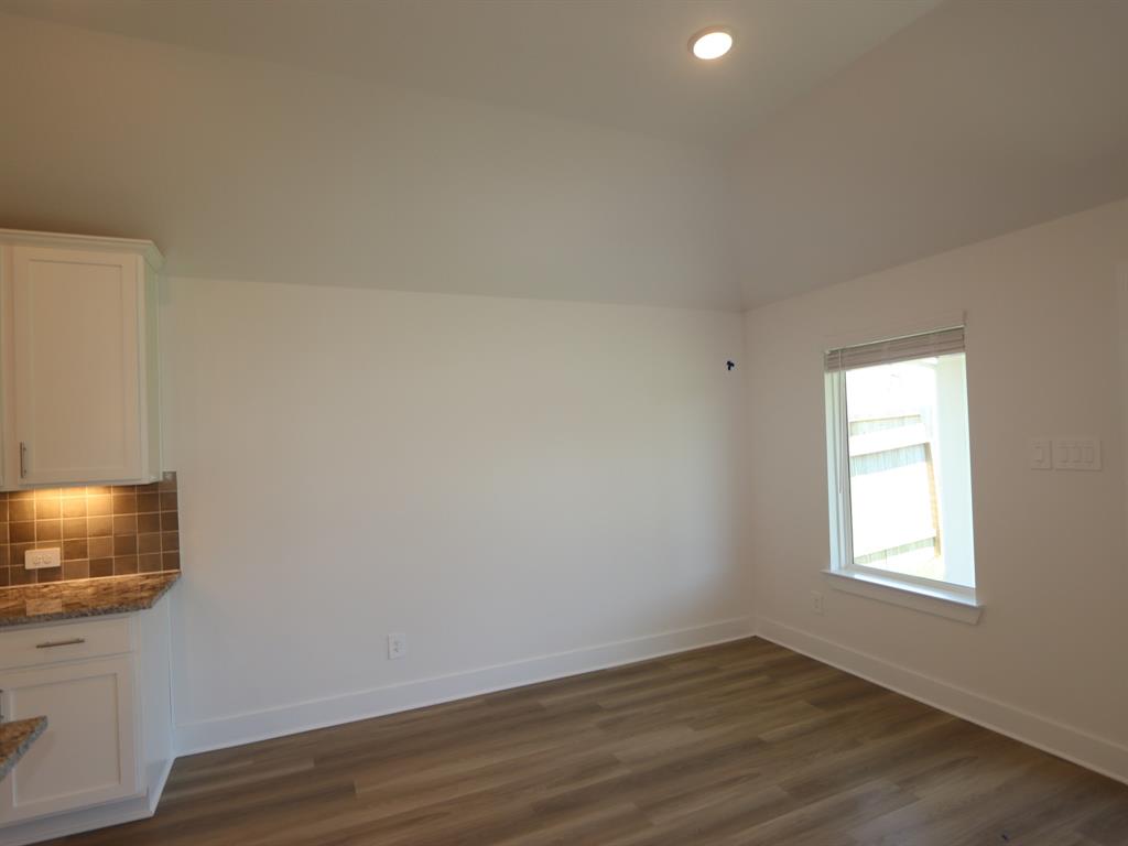 562 Bluebell Maiden Court, Magnolia, Texas image 10