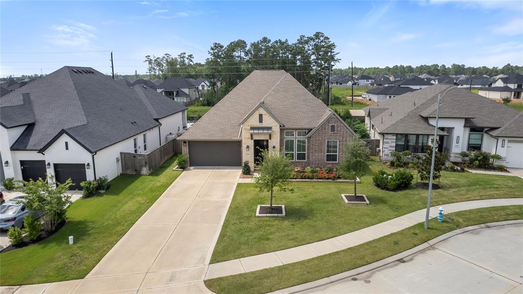 24815 Pavonia Lake Lane
