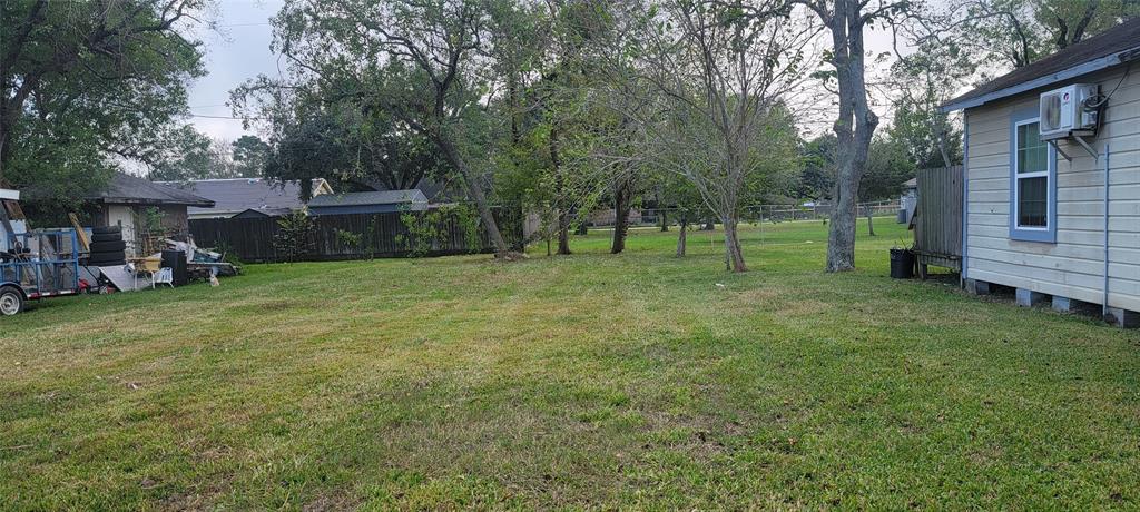 4812 35th Street, Dickinson, Texas image 8