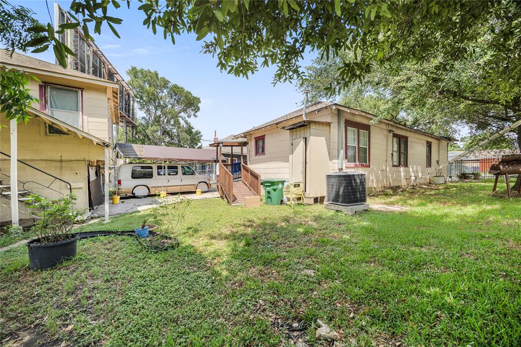 109 Carl Street, Houston, Texas image 17