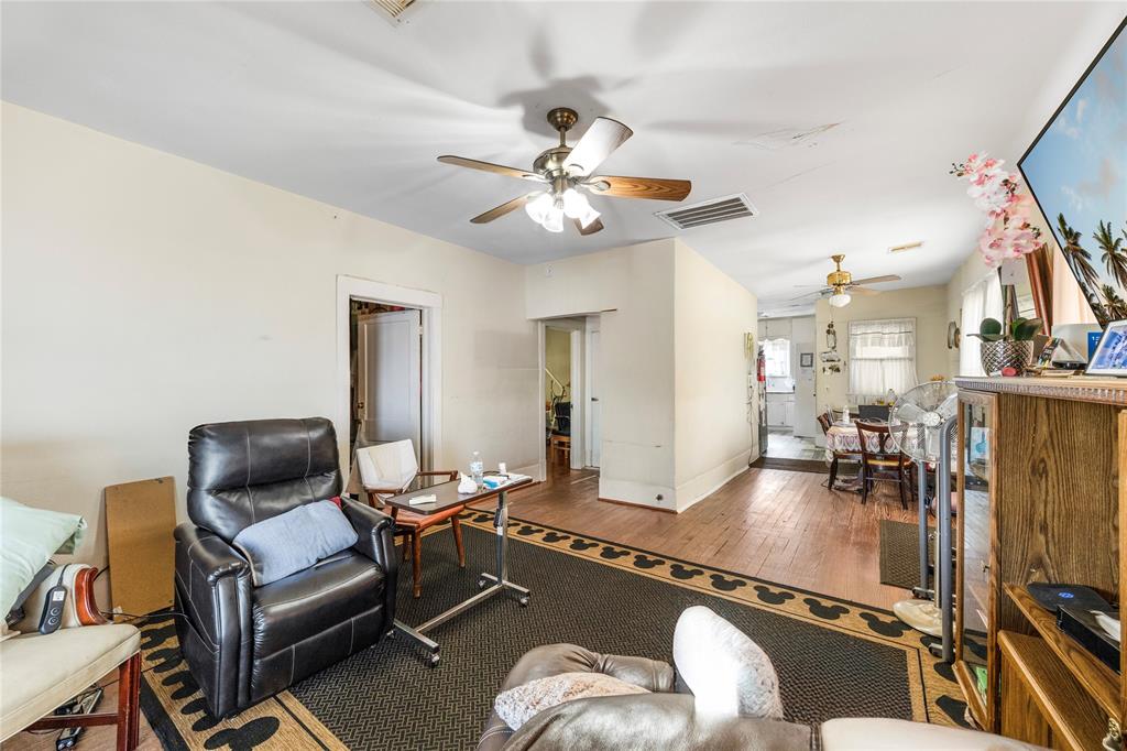 109 Carl Street, Houston, Texas image 11