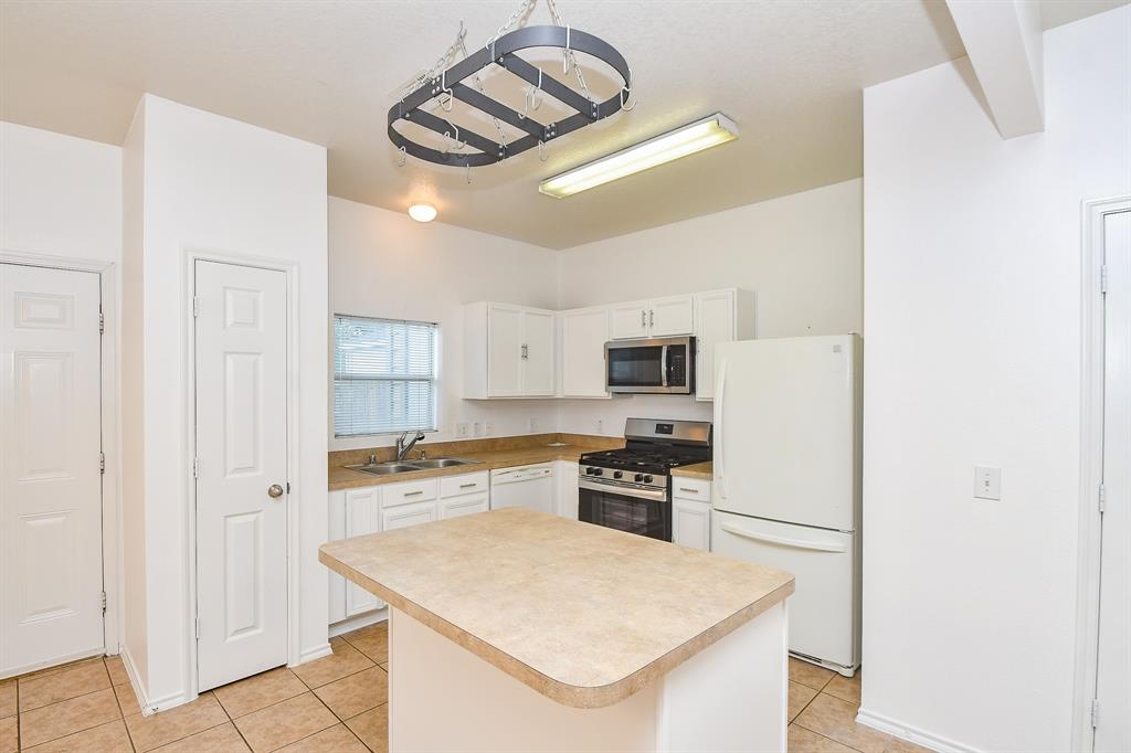 18803 Sandelford Drive, Katy, Texas image 16