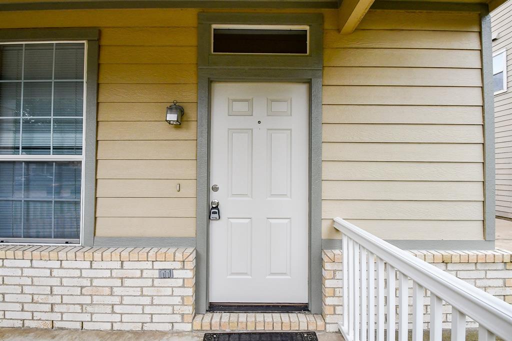 18803 Sandelford Drive, Katy, Texas image 3