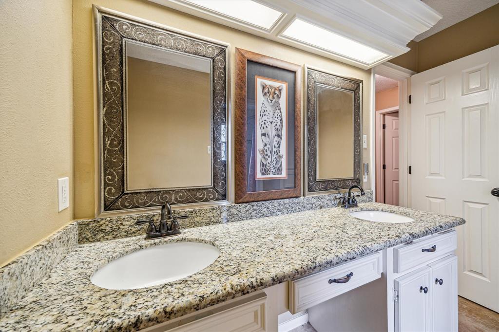 5715 Glenmere Lane, Spring, Texas image 7