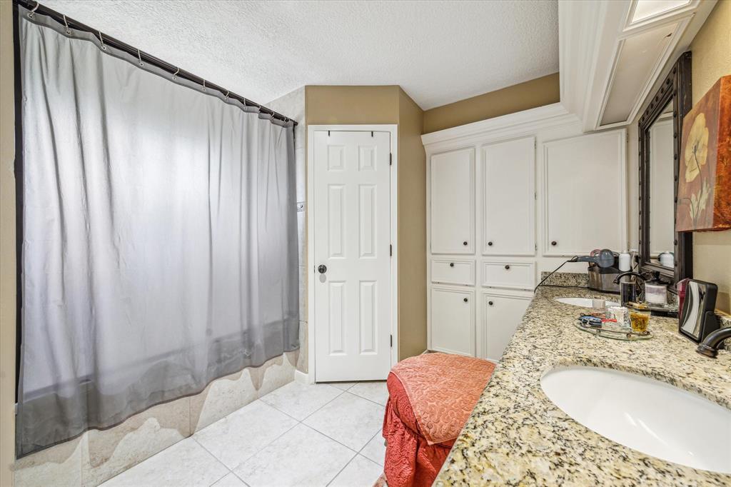 5715 Glenmere Lane, Spring, Texas image 11