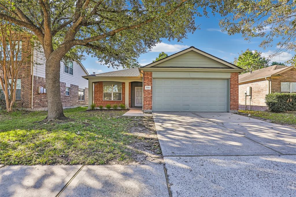 7310 Wisteria Chase Place, Humble, Texas image 2