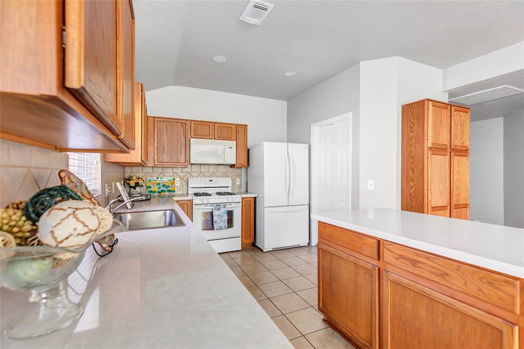 7310 Wisteria Chase Place, Humble, Texas image 14
