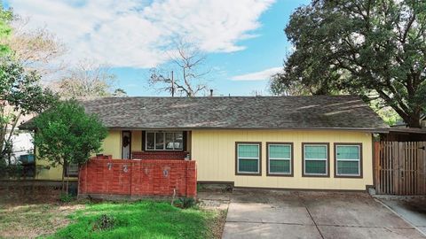 Photo of 7210 Colton Street, Houston, TX 77016 (MLS # 86280344)