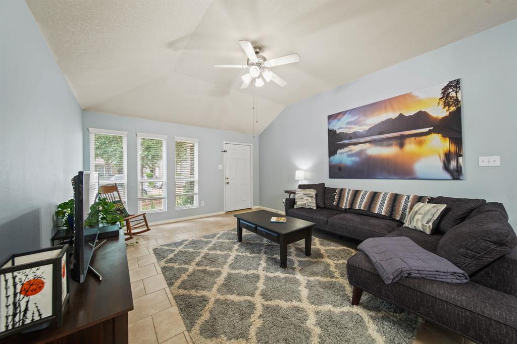 3906 Cyril Drive, Humble, Texas image 8