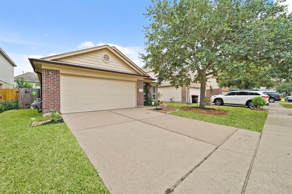 3906 Cyril Drive, Humble, Texas image 3