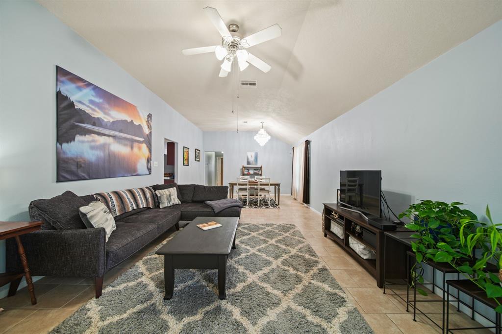 3906 Cyril Drive, Humble, Texas image 6