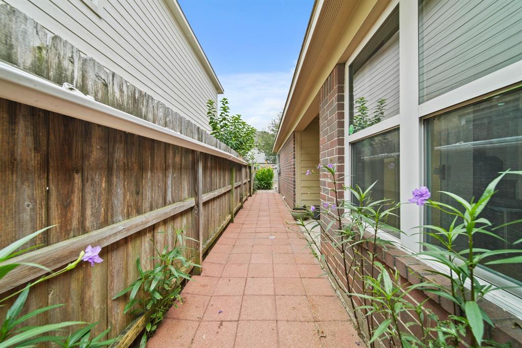 3906 Cyril Drive, Humble, Texas image 26