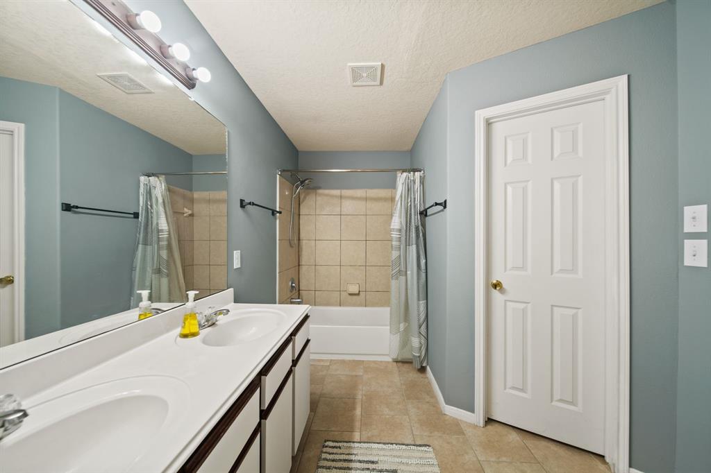 3906 Cyril Drive, Humble, Texas image 20