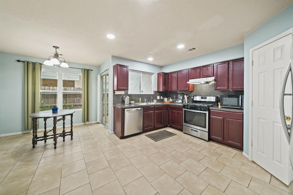 3906 Cyril Drive, Humble, Texas image 12