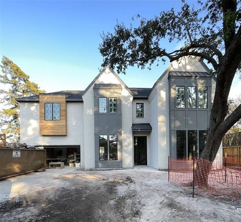 A home in Spring Valley Village