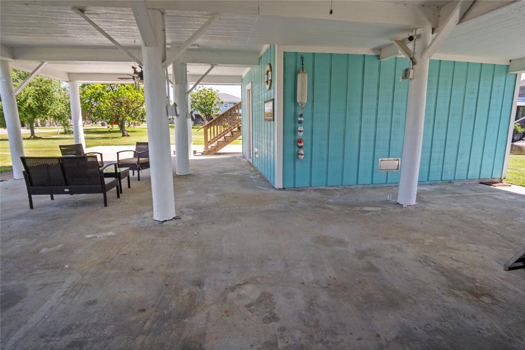 1106 Helen Dowdy, Crystal Beach, Texas image 10