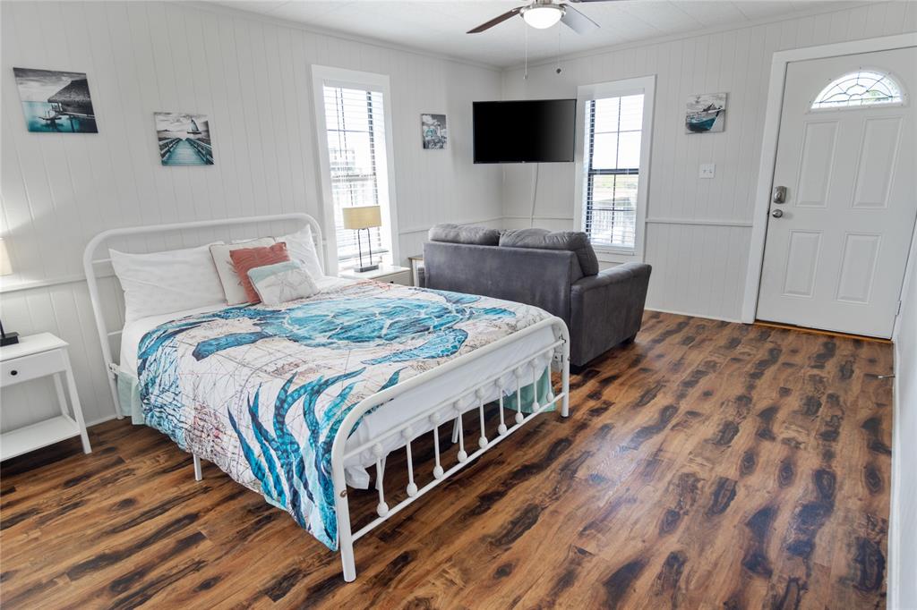 1106 Helen Dowdy, Crystal Beach, Texas image 21