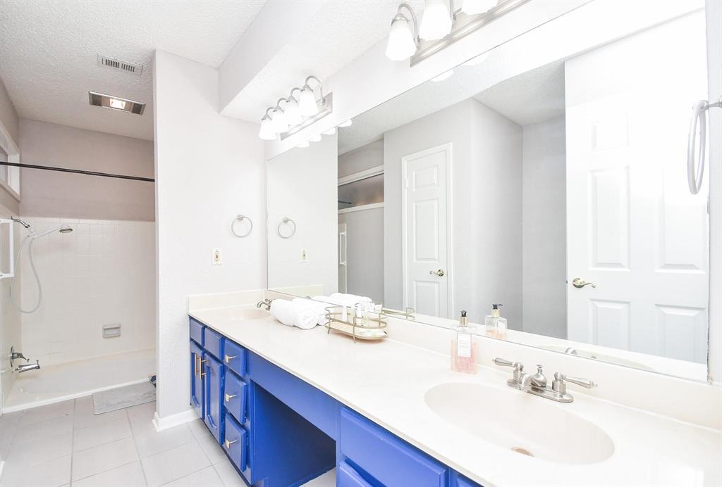 18143 Bal Harbour Drive, Houston, Texas image 23