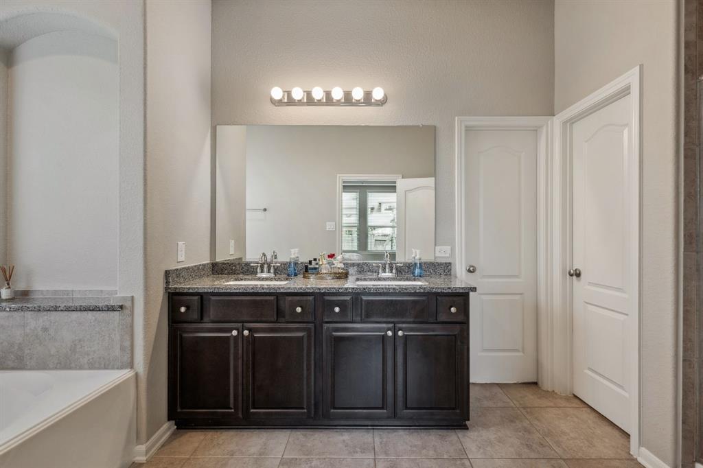 237 Catoti Cay Court, Conroe, Texas image 22