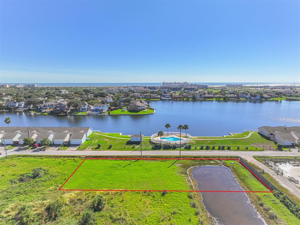 10326 Schaper Road, Galveston, Texas image 2