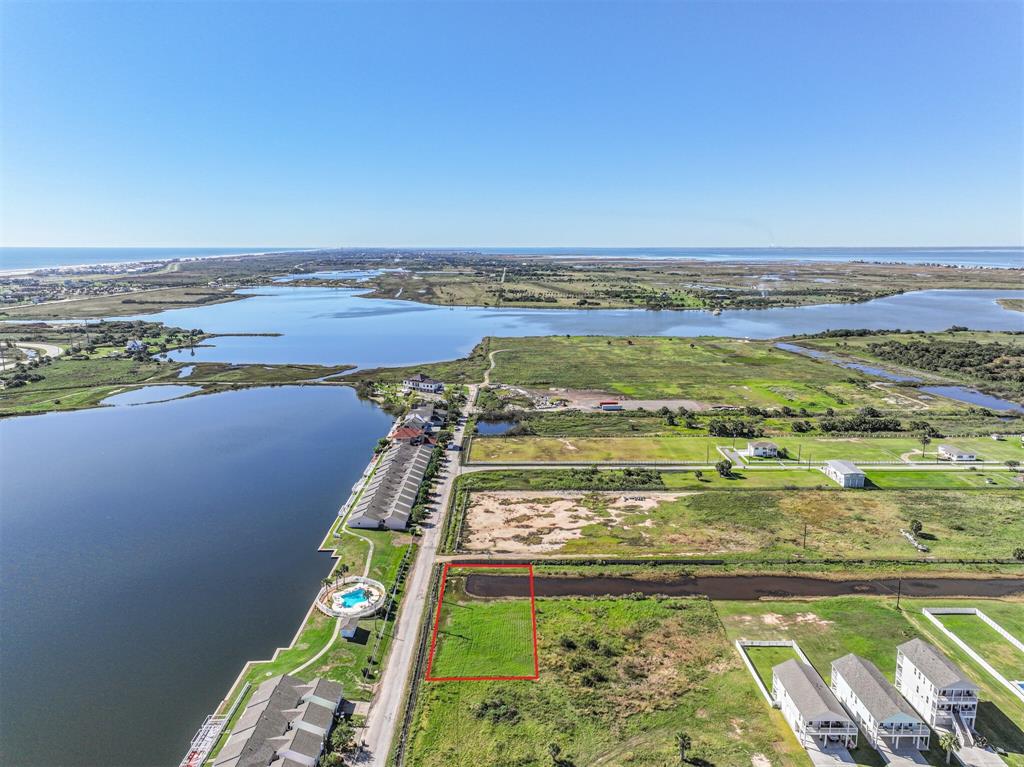 10326 Schaper Road, Galveston, Texas image 5