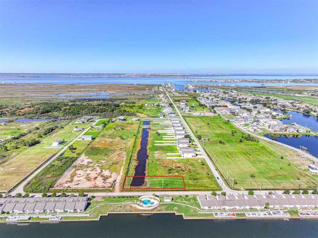 10326 Schaper Road, Galveston, Texas image 3