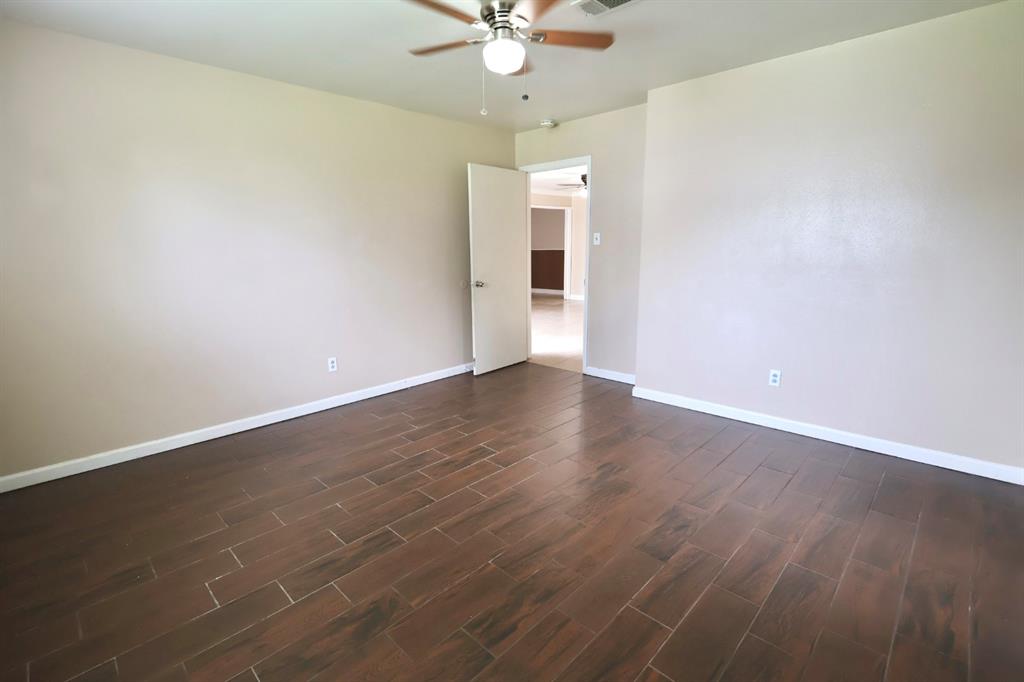 1217 E Brown Lane, Deer Park, Texas image 19