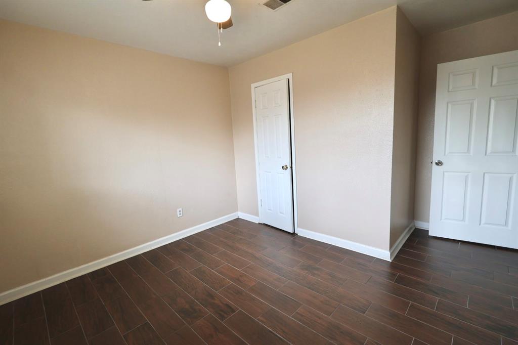 1217 E Brown Lane, Deer Park, Texas image 22