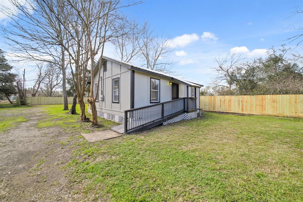 10021 Schanzer Road, Hitchcock, Texas image 15