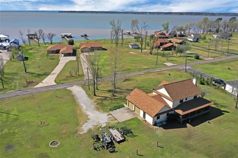 A home in Onalaska