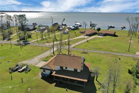 A home in Onalaska