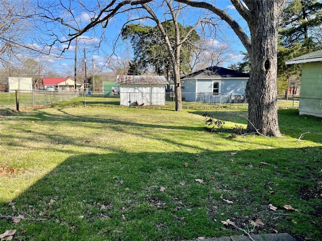 1110 W Jefferson Street, Brenham, Texas image 9