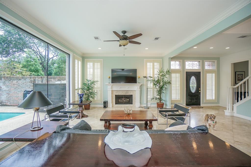 1902 Potomac Drive #A, Houston, Texas image 11