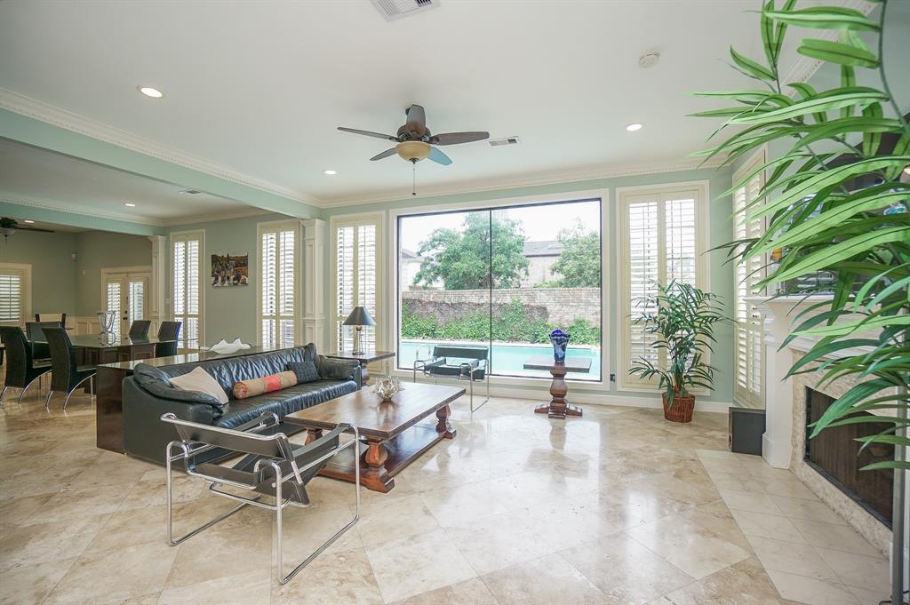 1902 Potomac Drive #A, Houston, Texas image 12