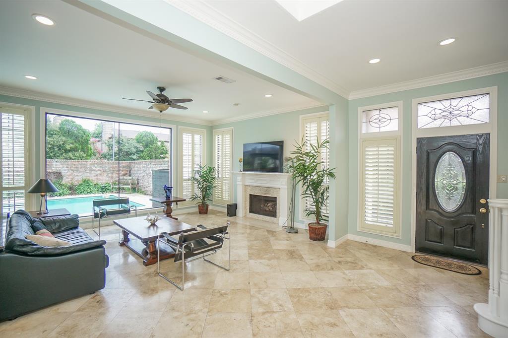 1902 Potomac Drive #A, Houston, Texas image 13