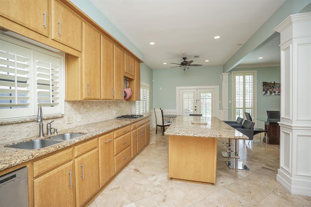 1902 Potomac Drive #A, Houston, Texas image 17