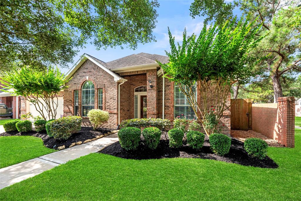 4618 Huntwood Hills Lane, Katy, Texas image 1