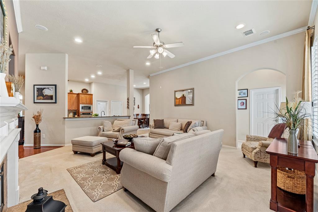 4618 Huntwood Hills Lane, Katy, Texas image 18