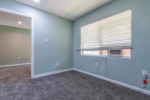 Photo of 229 Bishop #2, Livingston, TX 77351 (MLS # 41026640)