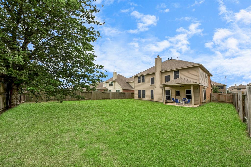 119 Brazos Drive, Baytown, Texas image 8
