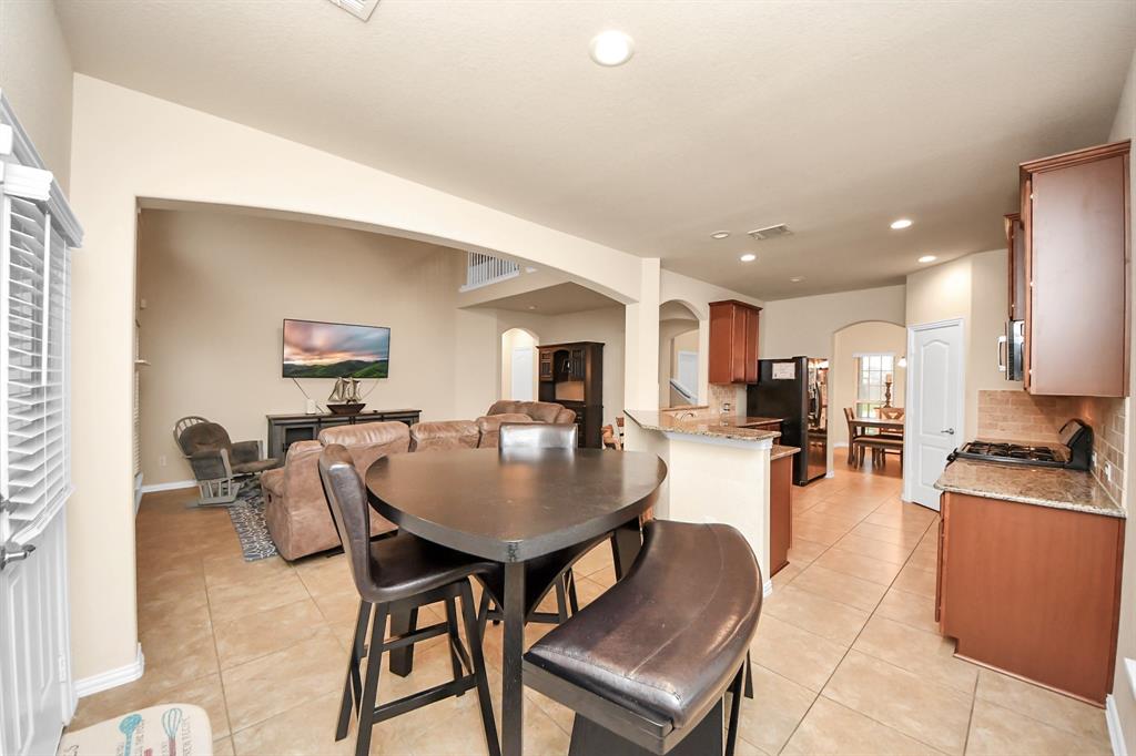 119 Brazos Drive, Baytown, Texas image 24
