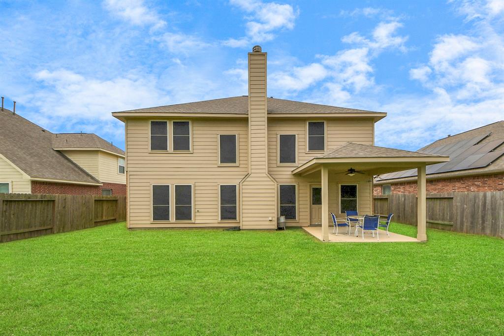 119 Brazos Drive, Baytown, Texas image 9