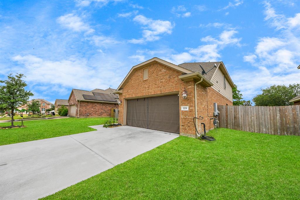 119 Brazos Drive, Baytown, Texas image 7