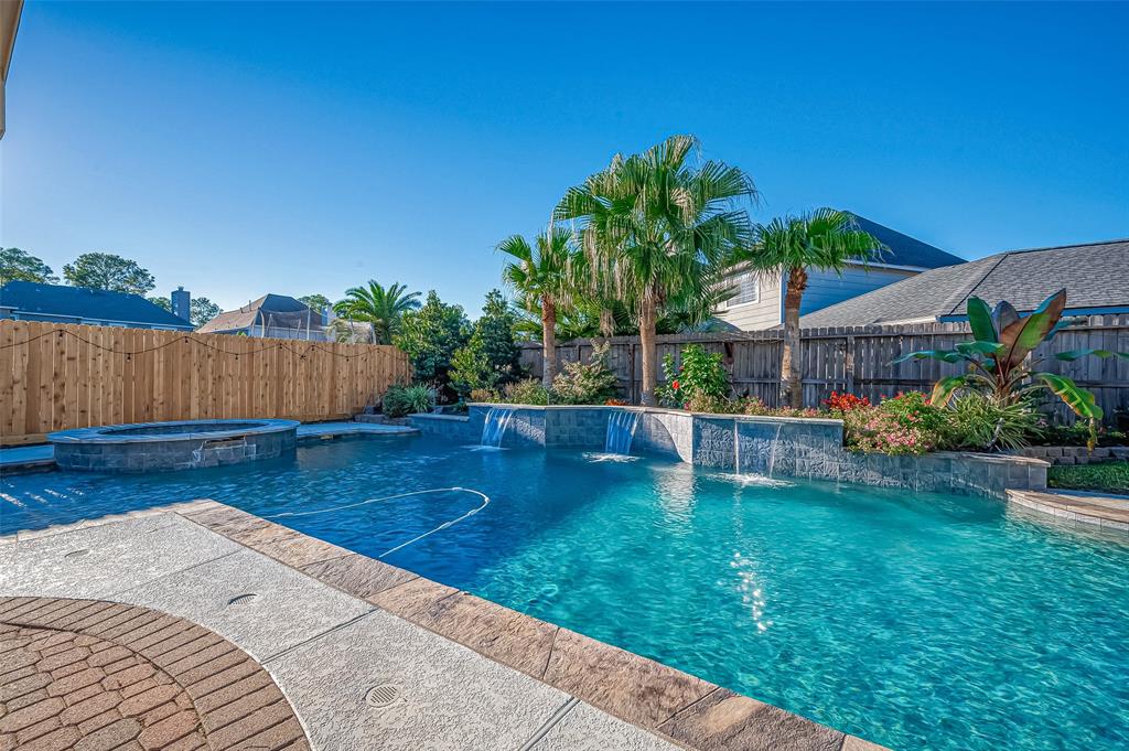 7910 Theiss Hill Drive, Spring, Texas image 7