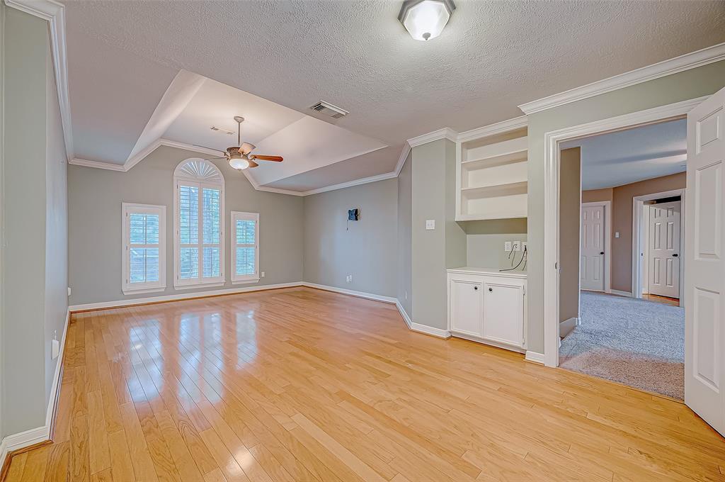 7910 Theiss Hill Drive, Spring, Texas image 3