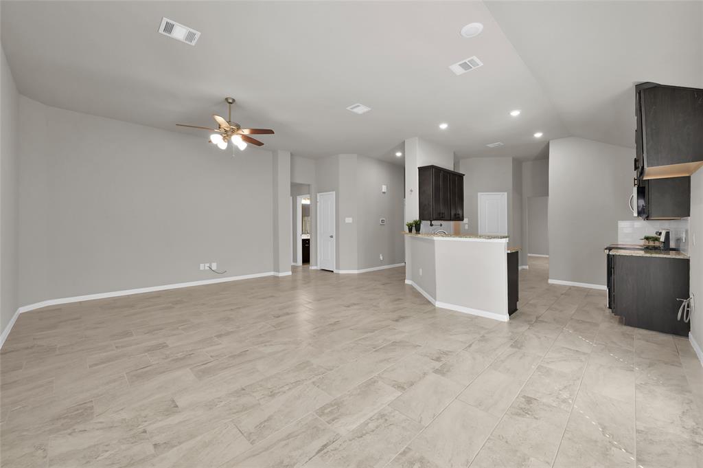 115 Clear Water Street, Montgomery, Texas image 12
