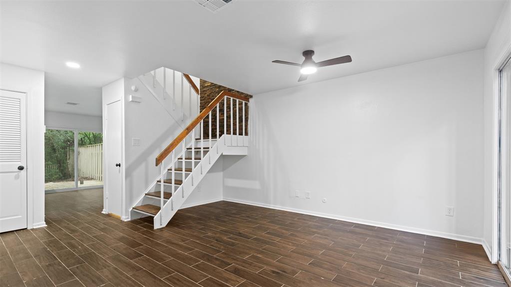 2139 E Settlers Way, The Woodlands, Texas image 7