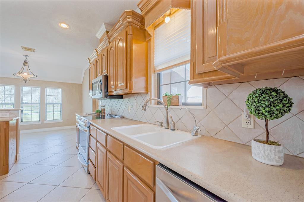 1422 County Road 201a, Angleton, Texas image 12